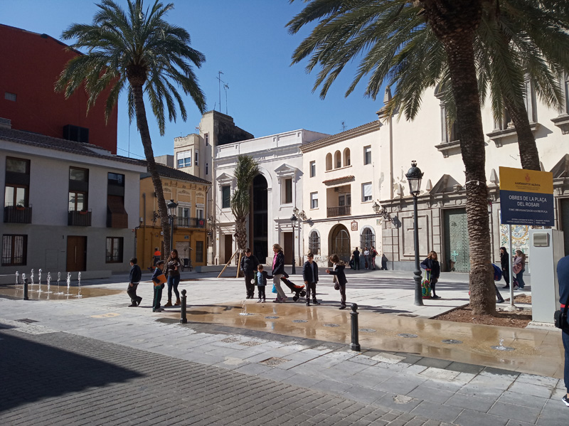 Imagen fuente y urbanización de la plaza del Rosario