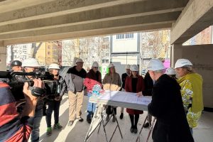 María José Catalá visita Centro de Día del Cabañal