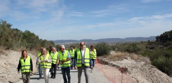 Visita Diputada de Carreteras obras Beniatjar